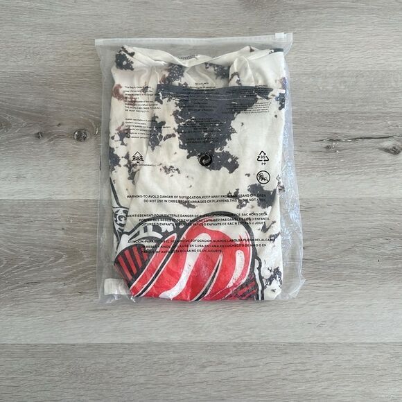 Nantuxent Designs Rolling Stones Tee Heather Charcoal S NWT IN PACKAGE - Picture 3 of 5